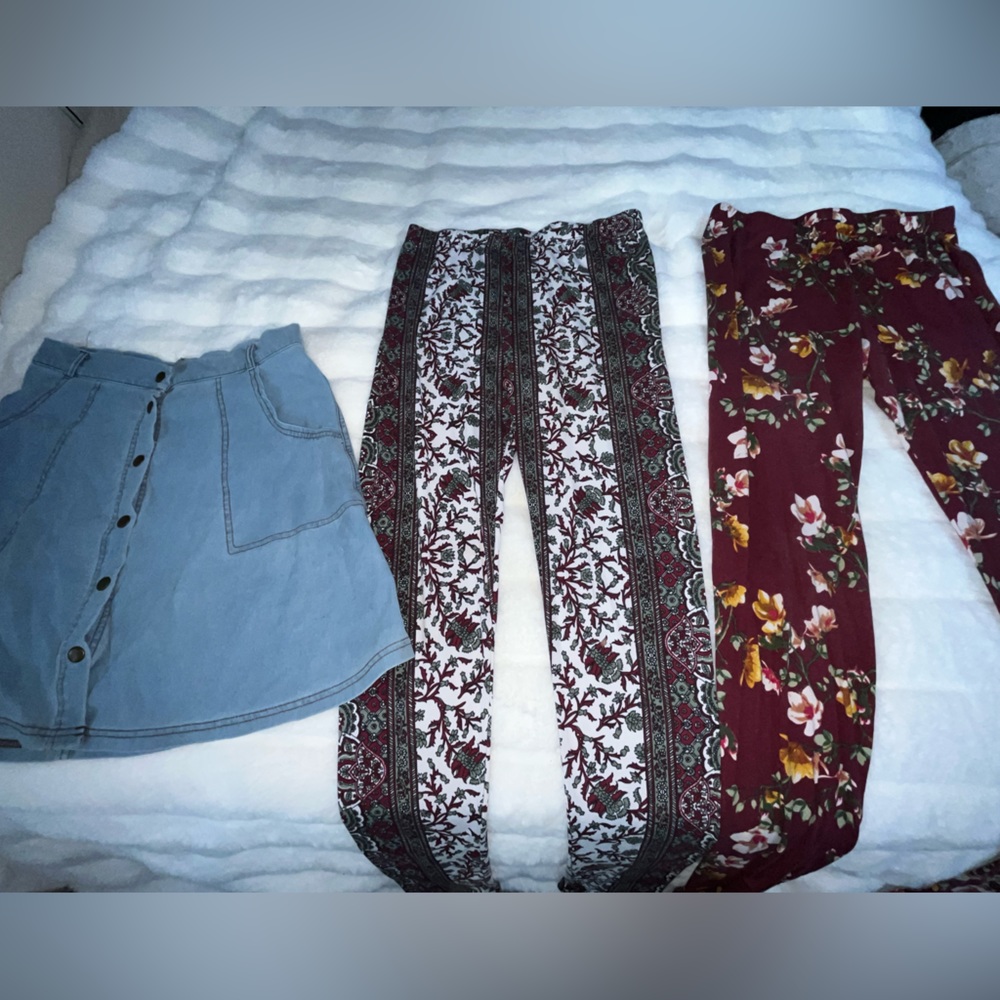 LOT: Teen/young adult Clothes